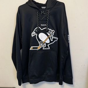 Pittsburg Penguins Mens Hoodie in great condition